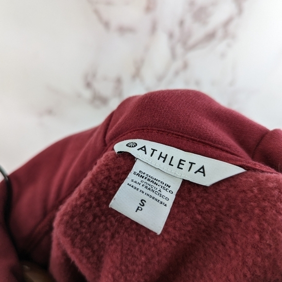 Athleta Sweatshirt Womens Small Red Retroplush Hoodie Decadent Tunic Quarter Zip - Picture 3 of 12